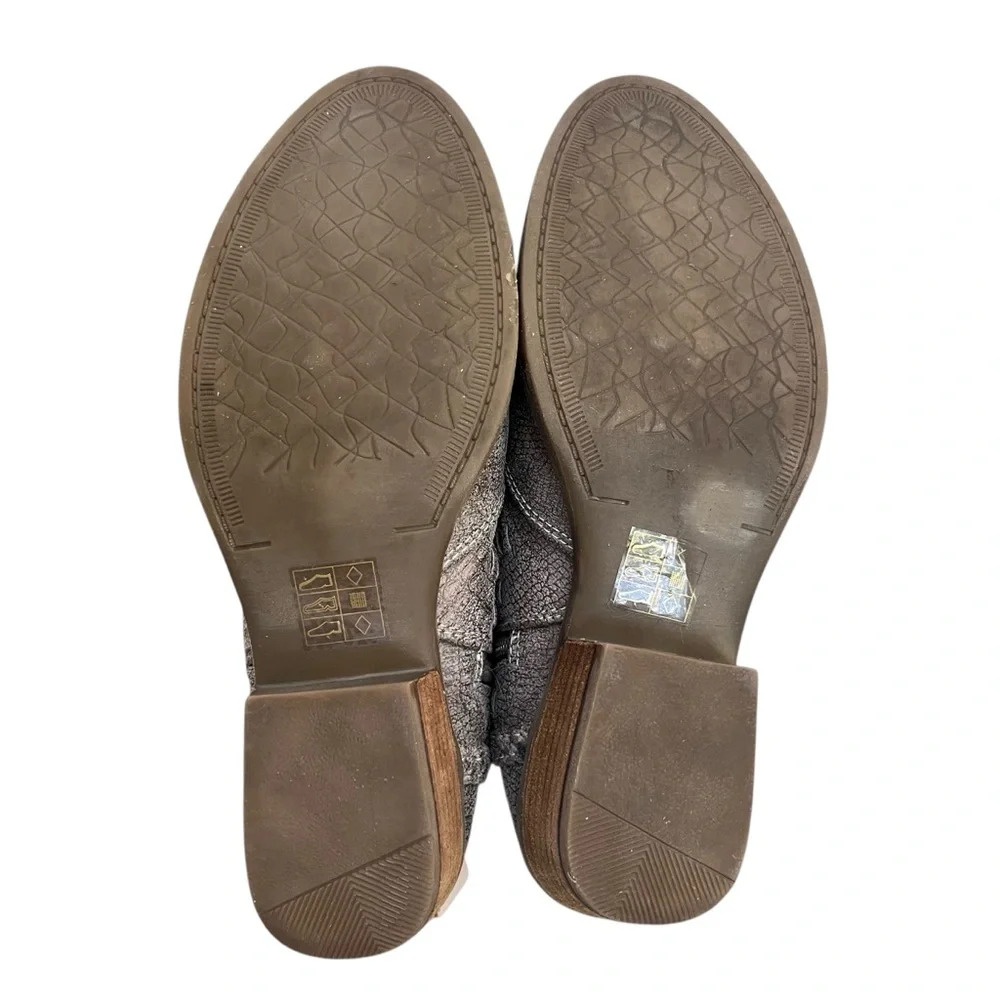 Not Rated Women’s 8 Gray Silver Weaved Faux Leather Side Zip Nosara Ankle Bootie - Picture 11 of 15